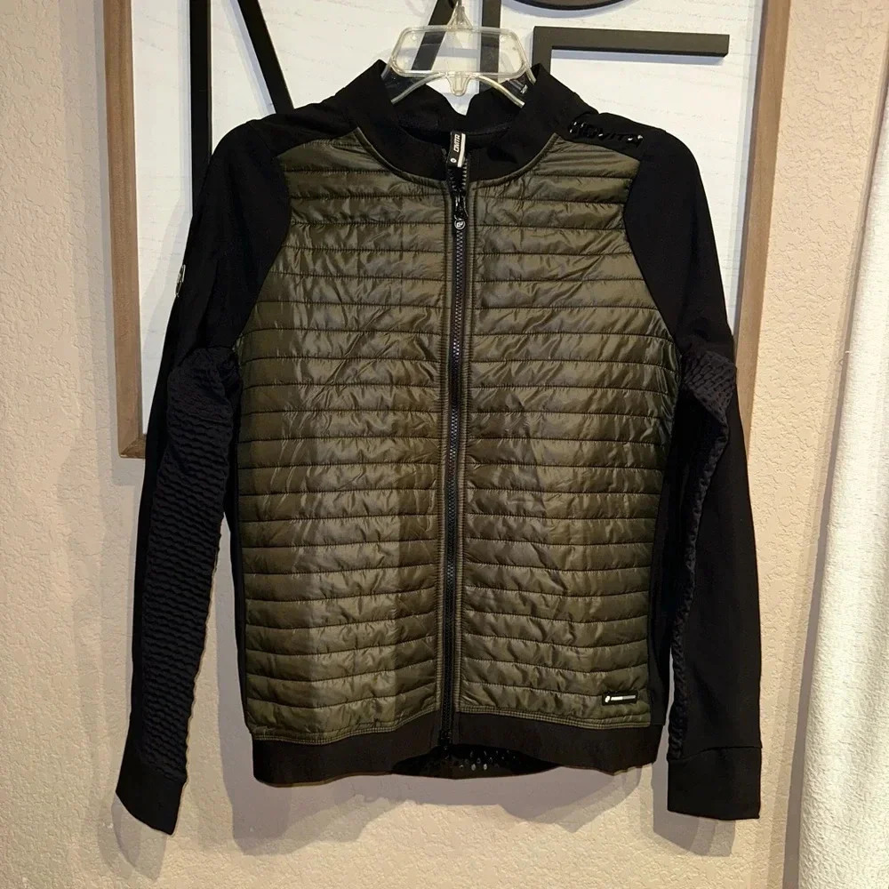 CIOVITA WOMEN'S‎ RUNNING APEX CONTEGO JACKET 2.0 (DARK OLIVE)